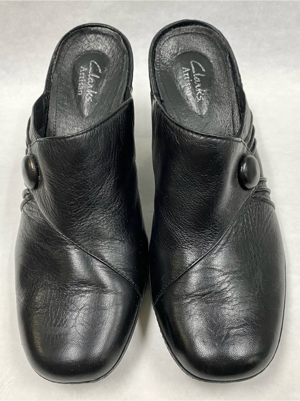 Clarks Artisan Women's Size 8 M Comfort Casual Black Leather Slip On Heeled Mule
